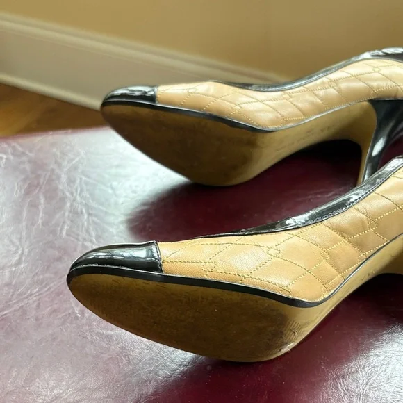 Anne Klein Black and Tan Heels - Picture 8 of 13